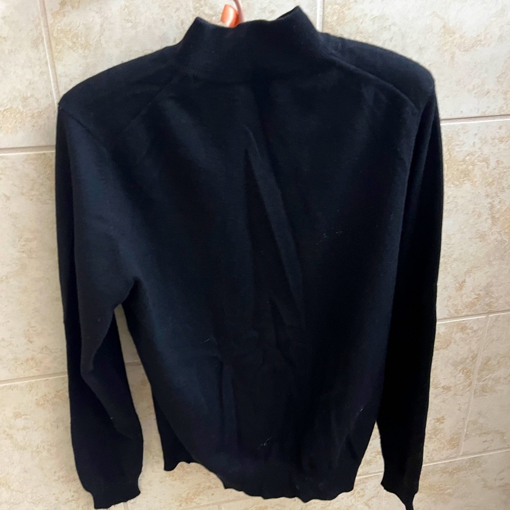 Black cashmere turtleneck